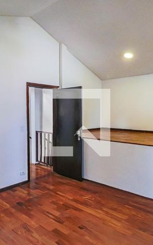 Casa de condomínio à venda com 560m², 4 quartos e 4 vagas Casa de condomínio à venda com 560m², 4 quartos e 4 vagasQuarto 02