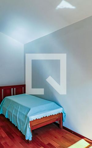 Casa de condomínio à venda com 560m², 4 quartos e 4 vagas Casa de condomínio à venda com 560m², 4 quartos e 4 vagasQuarto 03