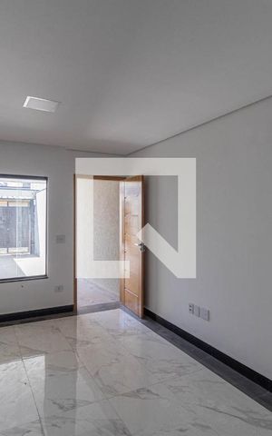 Casa à venda com 135m², 3 quartos e 2 vagas Casa à venda com 135m², 3 quartos e 2 vagasSala e Cozinha