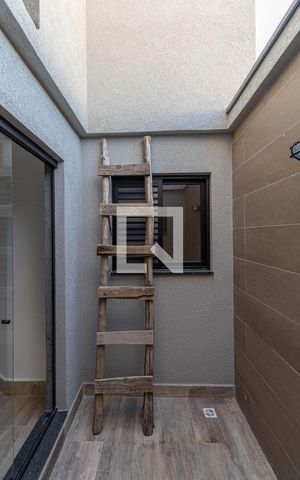 Casa à venda com 135m², 3 quartos e 2 vagas Casa à venda com 135m², 3 quartos e 2 vagasJardim de Inverno