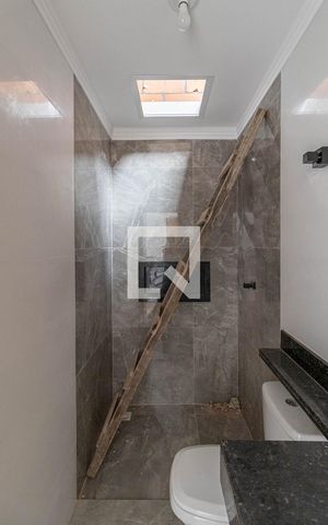 Casa à venda com 135m², 3 quartos e 2 vagas Casa à venda com 135m², 3 quartos e 2 vagasBanheiro Suíte