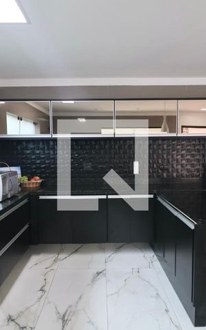 Casa para alugar com 600m², 5 quartos e 5 vagas Casa para alugar com 600m², 5 quartos e 5 vagasCozinha