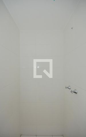 Apartamento à venda com 35m², 2 quartos e 1 vaga Apartamento à venda com 35m², 2 quartos e 1 vagaBanheiro
