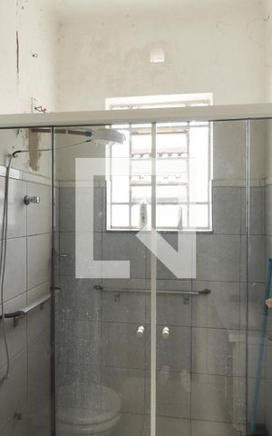 Casa à venda com 600m², 3 quartos e 3 vagasBanheiro 