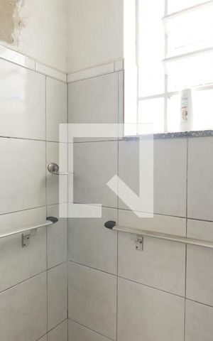 Casa à venda com 600m², 3 quartos e 3 vagasBanheiro 