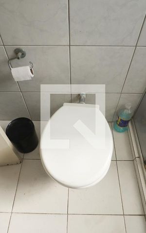 Casa à venda com 600m², 3 quartos e 3 vagasBanheiro 
