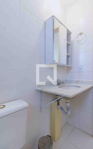 Apartamento para alugar com 55m², 2 quartos e 1 vaga Apartamento para alugar com 55m², 2 quartos e 1 vagaBanheiro Social