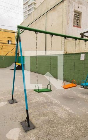 Apartamento para alugar com 40m², 2 quartos e 1 vaga Apartamento para alugar com 40m², 2 quartos e 1 vagaÁrea Comum - Playground