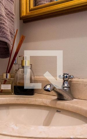 Apartamento à venda com 216m², 3 quartos e 4 vagas Apartamento à venda com 216m², 3 quartos e 4 vagasLavabo