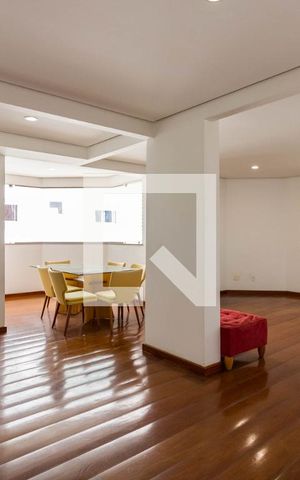 Apartamento à venda com 216m², 3 quartos e 4 vagas Apartamento à venda com 216m², 3 quartos e 4 vagasÁrea comum
