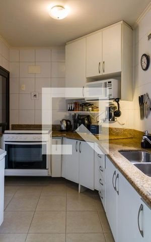 Apartamento à venda com 216m², 3 quartos e 4 vagas Apartamento à venda com 216m², 3 quartos e 4 vagasCozinha