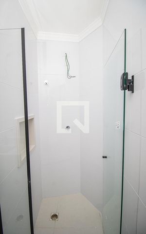 Apartamento à venda com 49m², 2 quartos e sem vaga Apartamento à venda com 49m², 2 quartos e sem vagaBanheiro