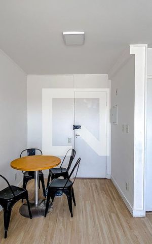 Studio à venda com 33m², 1 quarto e 1 vagaSala/Quarto