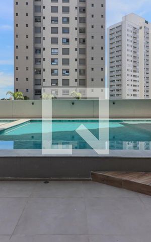 Studio para alugar com 25m², 1 quarto e sem vaga Studio para alugar com 25m², 1 quarto e sem vagaÁrea comum - Piscina