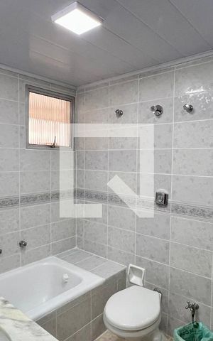 Apartamento para alugar com 145m², 3 quartos e 1 vaga Apartamento para alugar com 145m², 3 quartos e 1 vagaBanheiro da Suíte