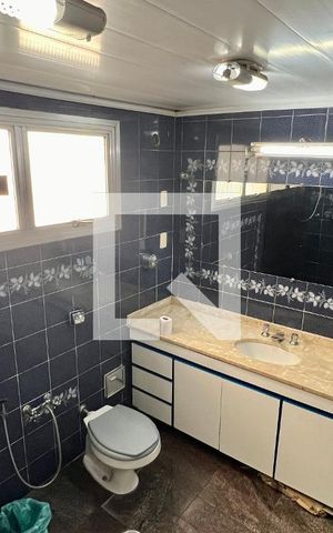 Apartamento para alugar com 145m², 3 quartos e 1 vaga Apartamento para alugar com 145m², 3 quartos e 1 vagaBanheiro