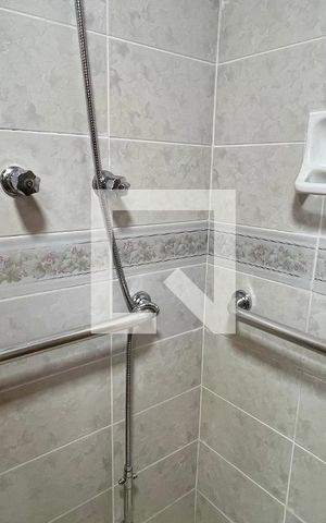Apartamento para alugar com 145m², 3 quartos e 1 vaga Apartamento para alugar com 145m², 3 quartos e 1 vagaBanheiro da Suíte