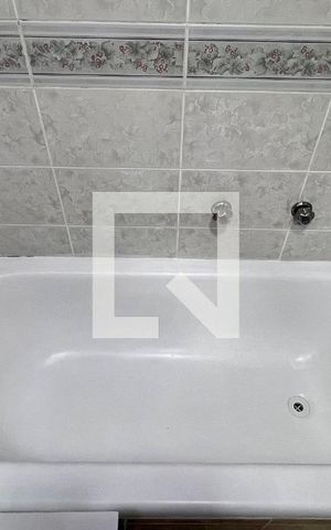 Apartamento para alugar com 145m², 3 quartos e 1 vaga Apartamento para alugar com 145m², 3 quartos e 1 vagaBanheiro da Suíte