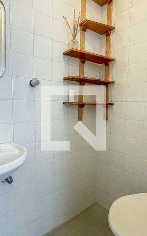 Apartamento para alugar com 85m², 2 quartos e 1 vaga Apartamento para alugar com 85m², 2 quartos e 1 vagaBanheiro de serviço