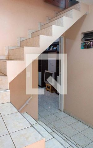 Casa à venda com 150m², 2 quartos e 1 vaga Casa à venda com 150m², 2 quartos e 1 vagaHall