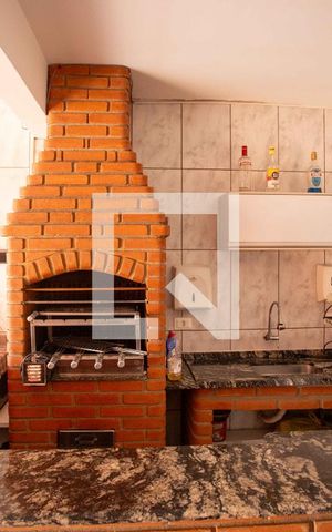 Casa à venda com 150m², 2 quartos e 1 vaga Casa à venda com 150m², 2 quartos e 1 vagaChurrasqueira