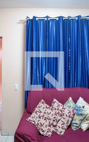 Casa à venda com 150m², 2 quartos e 1 vaga Casa à venda com 150m², 2 quartos e 1 vagaSala