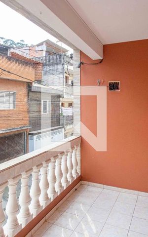 Casa à venda com 150m², 2 quartos e 1 vaga Casa à venda com 150m², 2 quartos e 1 vagaVaranda