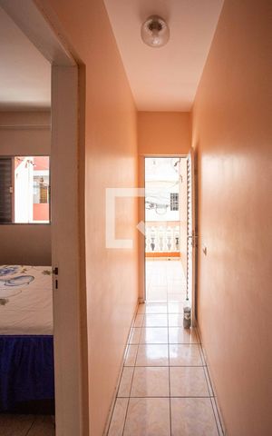 Casa à venda com 150m², 2 quartos e 1 vaga Casa à venda com 150m², 2 quartos e 1 vagaCorredor