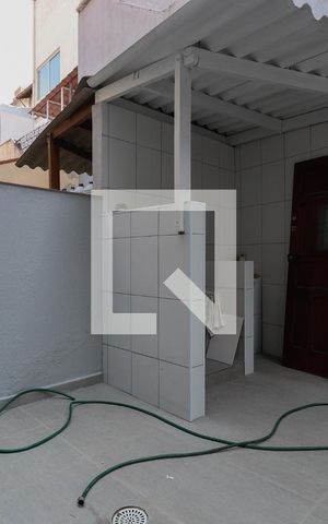 Casa à venda com 100m², 2 quartos e sem vaga Casa à venda com 100m², 2 quartos e sem vagaQuintal
