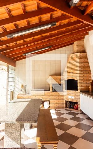 Casa de condomínio à venda com 445m², 4 quartos e 4 vagas Casa de condomínio à venda com 445m², 4 quartos e 4 vagasÁrea Gourmet