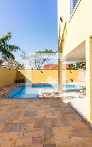 Casa de condomínio à venda com 445m², 4 quartos e 4 vagas Casa de condomínio à venda com 445m², 4 quartos e 4 vagasÁrea Gourmet