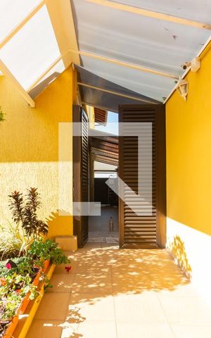 Casa de condomínio à venda com 445m², 4 quartos e 4 vagas Casa de condomínio à venda com 445m², 4 quartos e 4 vagasJardim