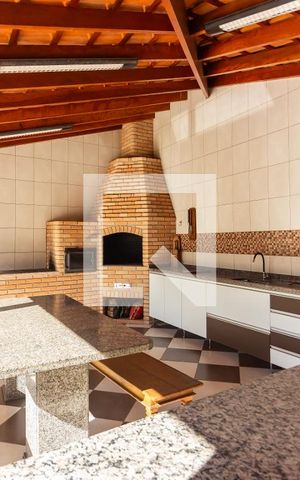 Casa de condomínio à venda com 445m², 4 quartos e 4 vagas Casa de condomínio à venda com 445m², 4 quartos e 4 vagasÁrea Gourmet