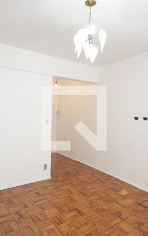 Apartamento à venda com 72m², 2 quartos e sem vagaSala