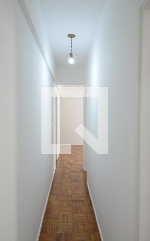 Apartamento à venda com 72m², 2 quartos e sem vagaCorredor