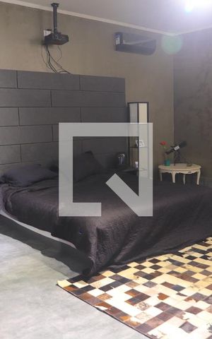 Casa à venda com 480m², 2 quartos e 4 vagasSuite