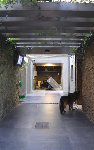 Casa à venda com 480m², 2 quartos e 4 vagasGaragem