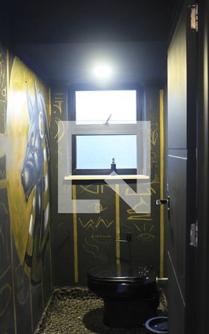 Casa à venda com 480m², 2 quartos e 4 vagasLavabo
