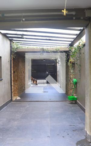 Casa à venda com 480m², 2 quartos e 4 vagasGaragem