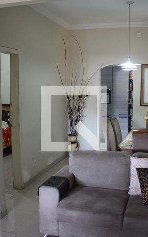 Casa à venda com 250m², 4 quartos e 1 vagaSala