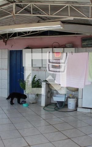 Casa à venda com 250m², 4 quartos e 1 vagaÁrea de Serviço