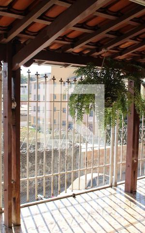 Casa à venda com 250m², 4 quartos e 1 vagaVaranda - Sala 2