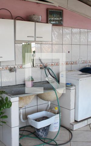 Casa à venda com 250m², 4 quartos e 1 vagaÁrea de Serviço
