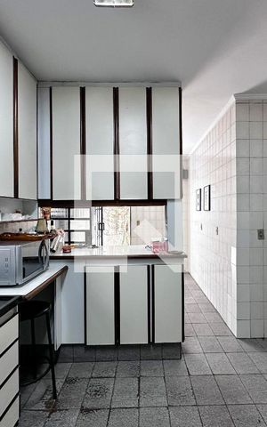 Casa para alugar com 350m², 3 quartos e 3 vagasCozinha