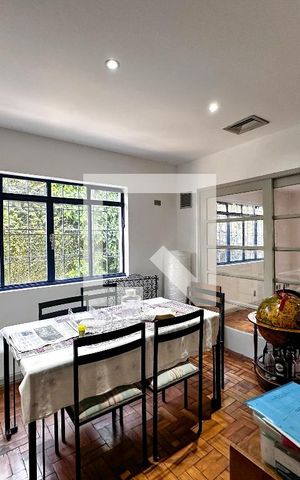 Casa para alugar com 350m², 3 quartos e 3 vagasSala