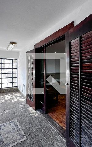 Casa para alugar com 350m², 3 quartos e 3 vagasTerraço