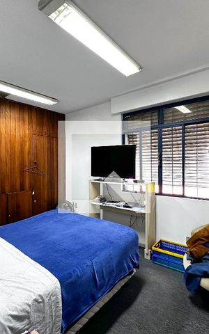 Casa para alugar com 350m², 3 quartos e 3 vagasSuíte