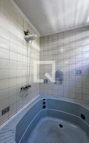 Casa para alugar com 350m², 3 quartos e 3 vagasBanheiro Suíte
