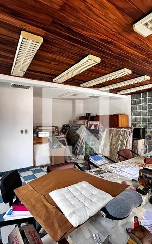 Casa para alugar com 350m², 3 quartos e 3 vagasEscritório