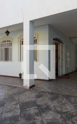 Casa à venda com 150m², 3 quartos e 3 vagasGaragem